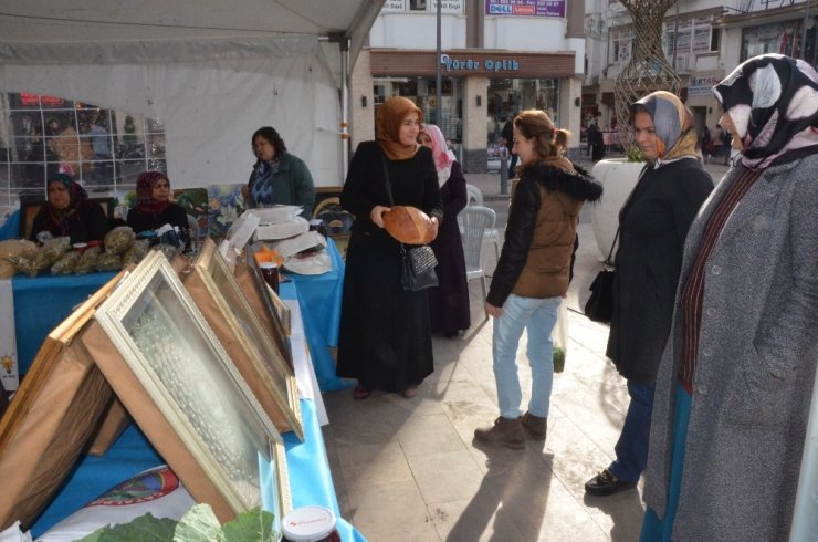 Kadınların ürettikleri yerli ürünler tezgahlarda