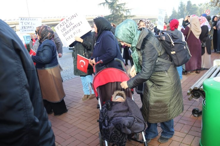 Rize’de kamulaştırma mağdurları eylem düzenledi 2 kişi sinir krizi geçirdi