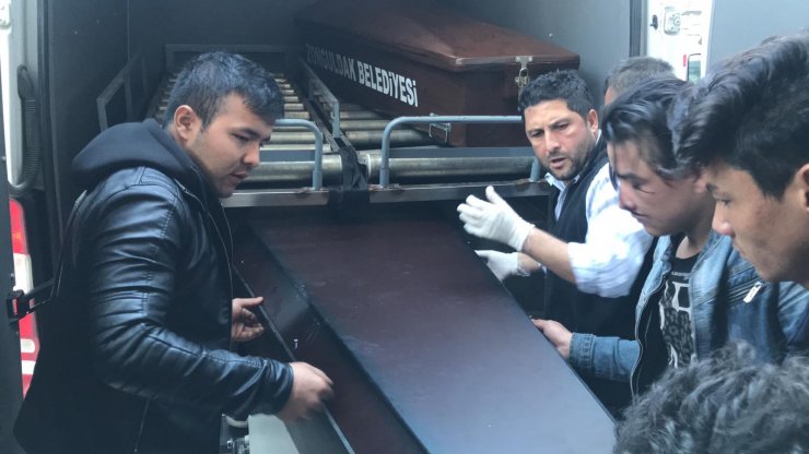 Ruhsatsız maden ocağında ölen Afgan gencin cenazesi yakınlarına teslim edildi