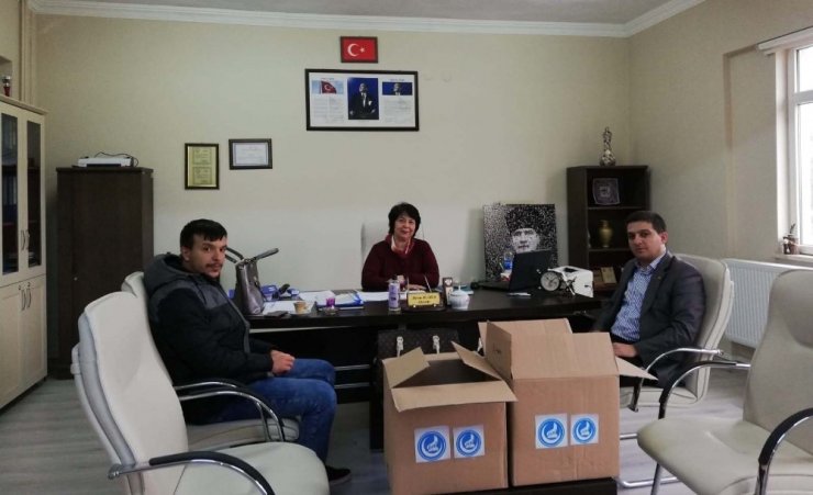 Ülkü Ocakları’ndan eğitime destek