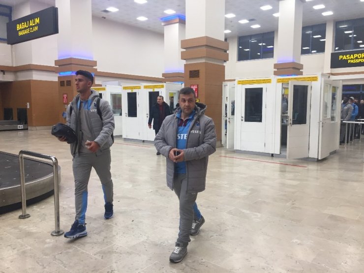 Trabzonspor yurda döndü