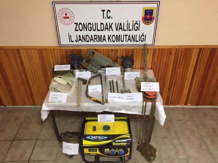 Kaçak kazı yapanlar suçüstü yakalandı
