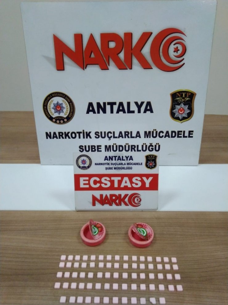 ’Poğaça ve şeker’ kutularında zehir ticareti
