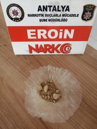 ’Poğaça ve şeker’ kutularında zehir ticareti