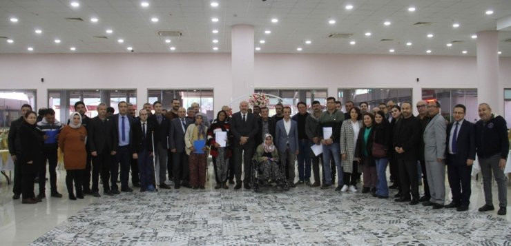 Kuyucak’ta patron olmak isteyen engelli ve eski hükümlülere projeleri teslim edildi