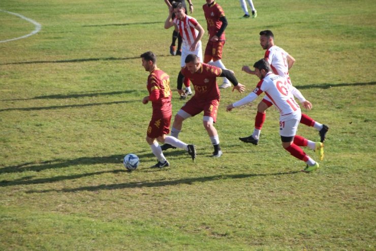 Bilecik derbisinin galibi Bilecikspor oldu
