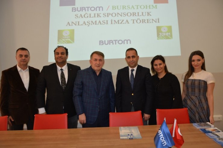 Burtom olimpiyatlara hazırlanan sporculara sponsor oldu