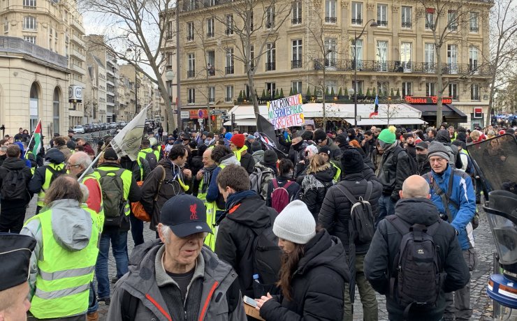 Fransa'da sarı yeleklilerin gösterileri 57. haftasında