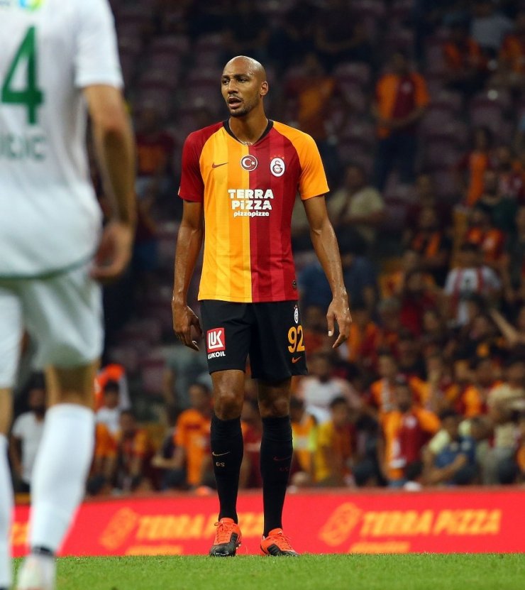 Steven Nzonzi 15 maçta 1288 dakika süre aldı