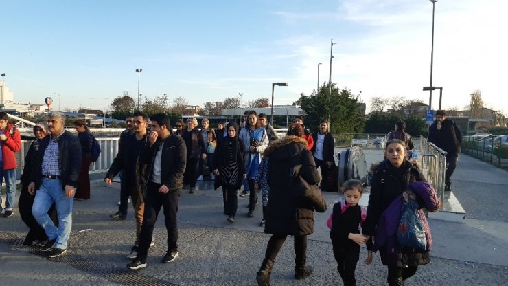 Aksaray- Yenikapı arasında metro raydan çıktı iddiası