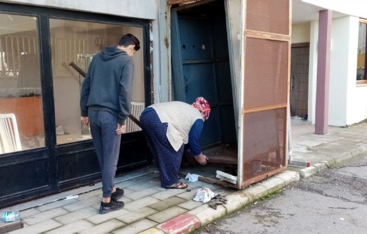 Kaçak asansörü tamir ederken ölümden döndü
