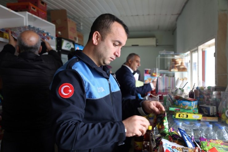 Erdemli’de katil çikolata denetimi
