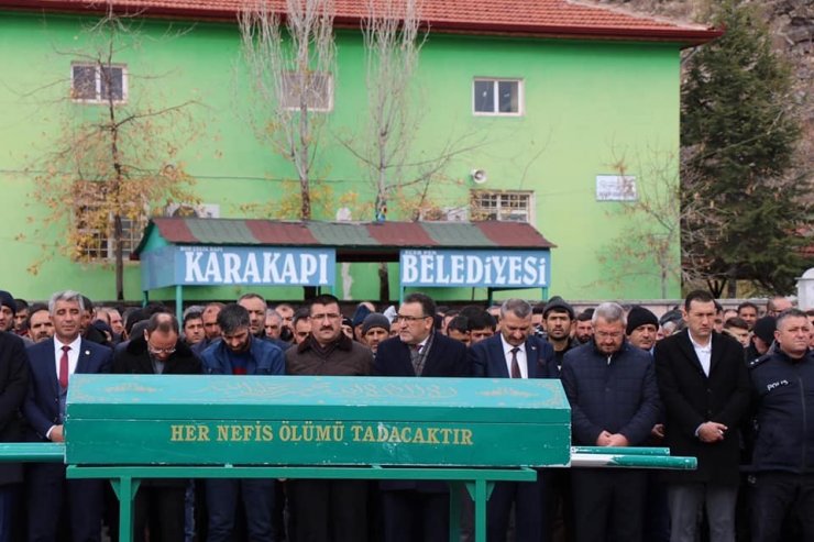 İşçi midibüsünün çarptığı lise öğrencisi toprağa verildi