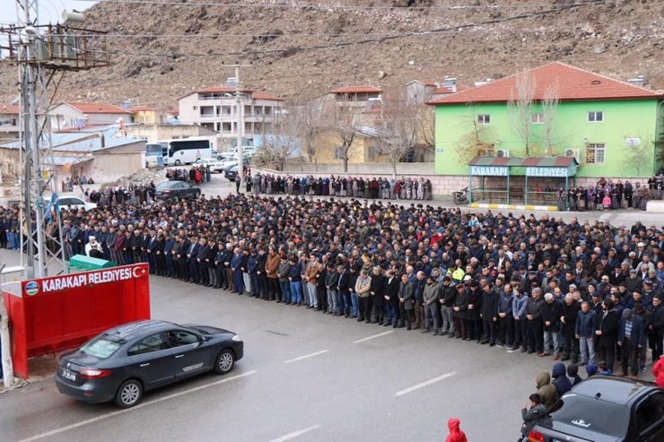 İşçi midibüsünün çarptığı lise öğrencisi toprağa verildi