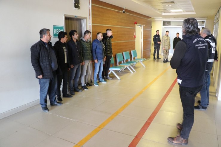 FETÖ’cüleri Yunanistan’a kaçırmaya çalışan şebeke çökertildi