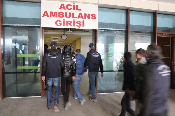 FETÖ’cüleri Yunanistan’a kaçırmaya çalışan şebeke çökertildi