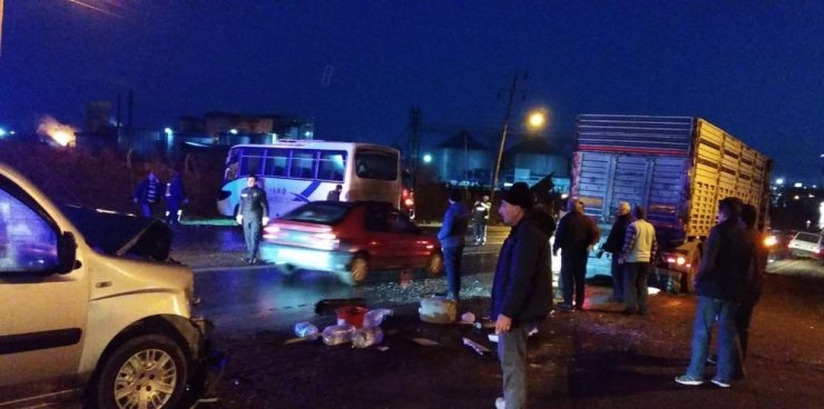 Tekirdağ’da zincirleme trafik kazası: 16 yaralı