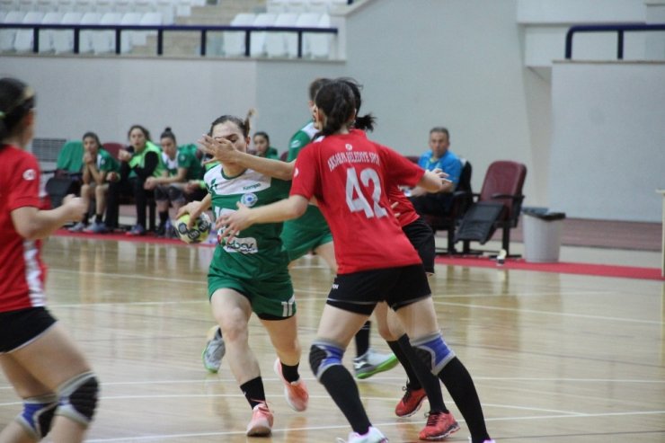 Hentbol Kadınlar Türkiye Kupası: Görele Belediyesi: 32 - Elazığ Sosyal Yardımlaşma: 23