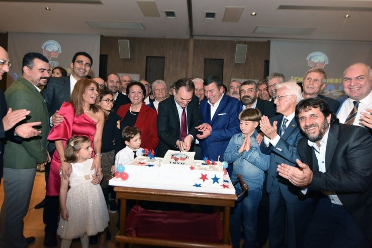TSYD İzmir Şubesi üyeleri 2019’a veda etti