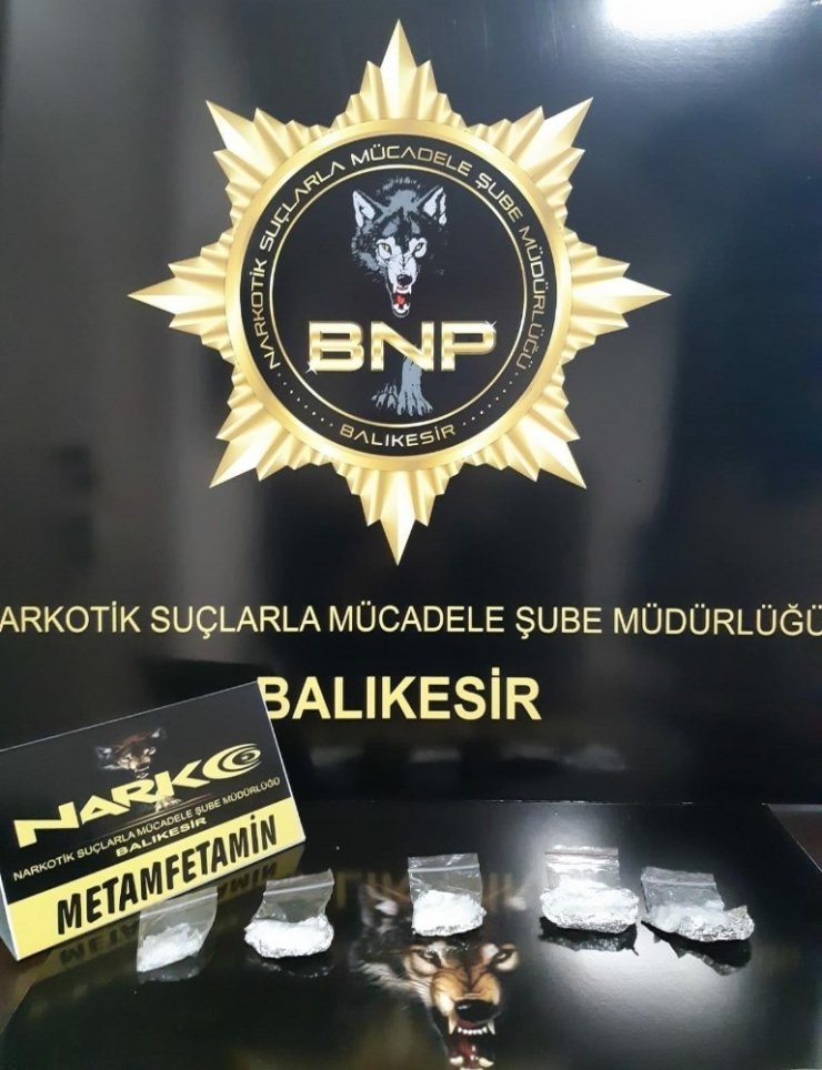 Balıkesir polisinden uyuşturucu operasyonu