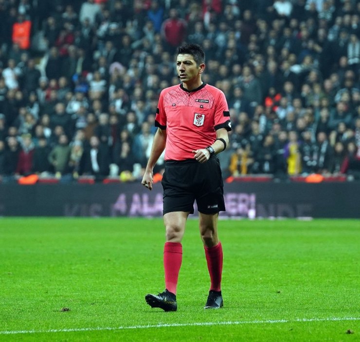Süper Lig: Beşiktaş: 0 - Yeni Malatyaspor: 0 (İlk yarı)
