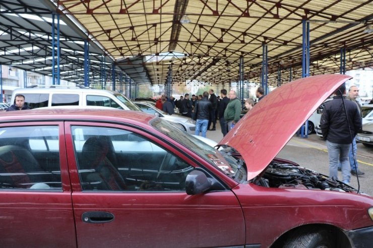 Manisa’ya 2. El Oto Pazarı