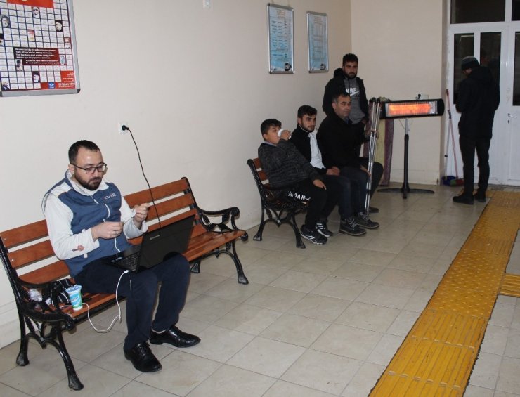 Elazığ’da duran 104 yolculu tren 10 saat sonra hareket etti