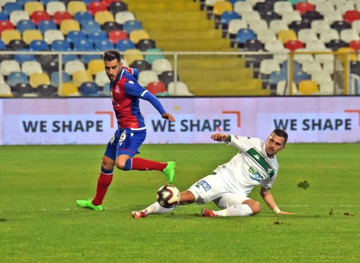 TFF 1. Lig: Altınordu: 0 - Bursaspor: 0