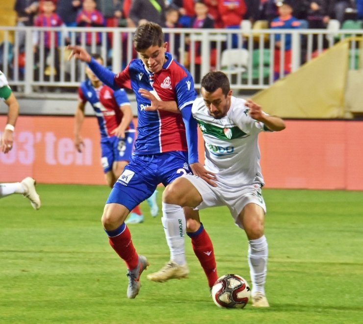 TFF 1. Lig: Altınordu: 0 - Bursaspor: 0