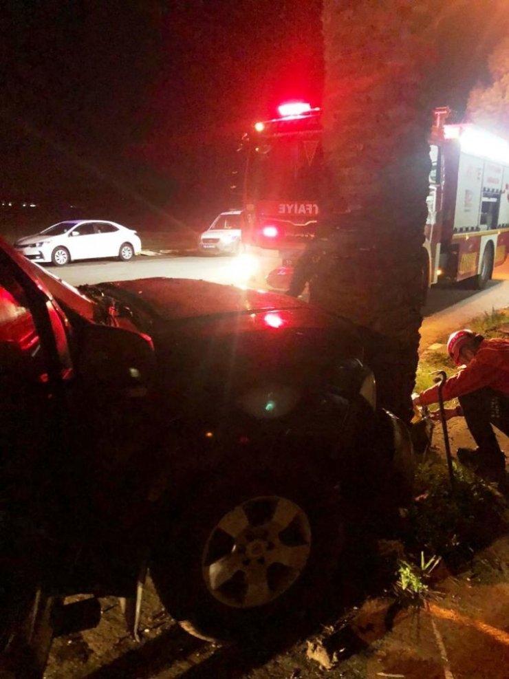 Ayvalık’ta trafik kazası: 2 yaralı