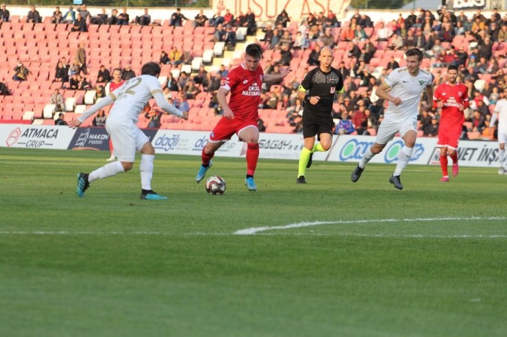 TFF 1. Lig: Balıkesirspor: 0 - Akhisarspor: 0 (İlk yarı sonucu)