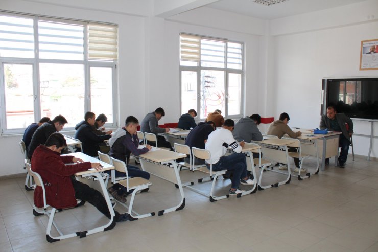 Yunak'ta Siyer-İ Nebi yarışması düzenlendi