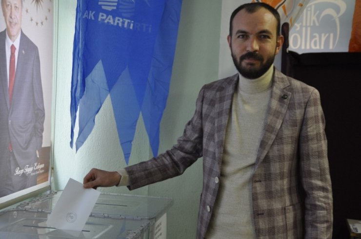 AK Parti Şuhut İlçe Başkanlığında kongre süreci başladı