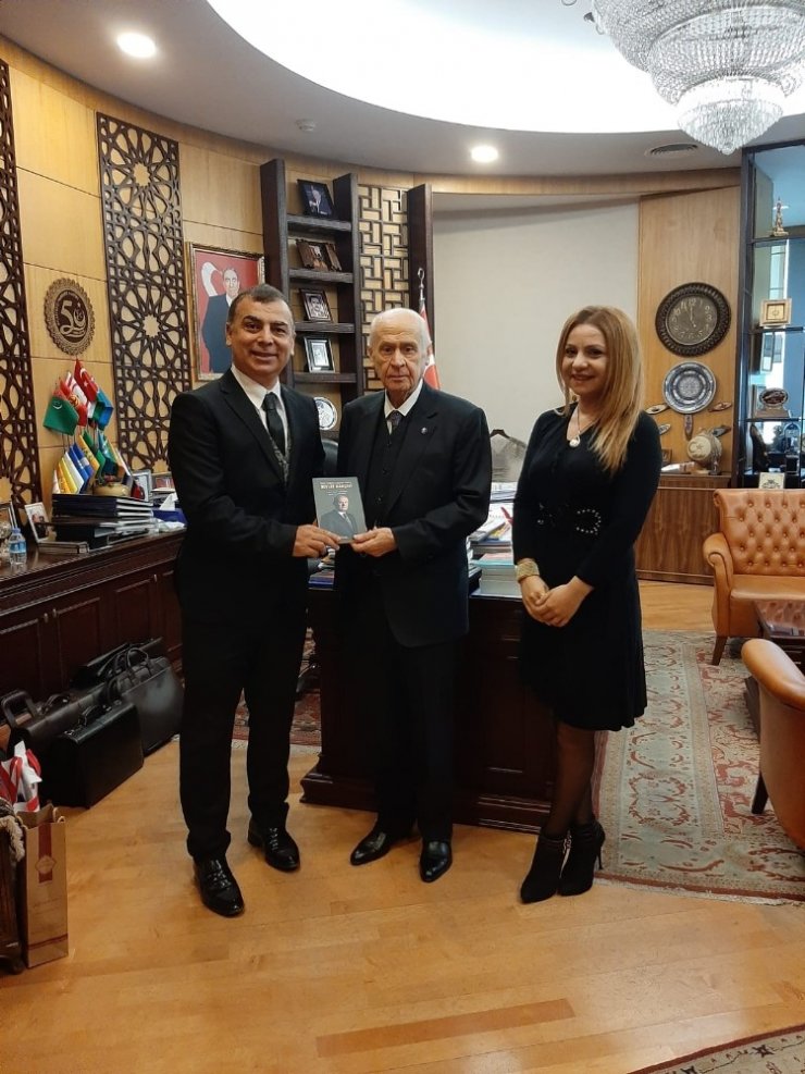 Bahçeli’nin 72. doğum günü için "karizmatik liderlik kitabı"