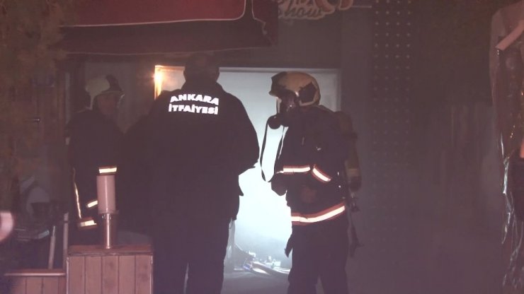 Ankara’da eğlence mekanında yangın