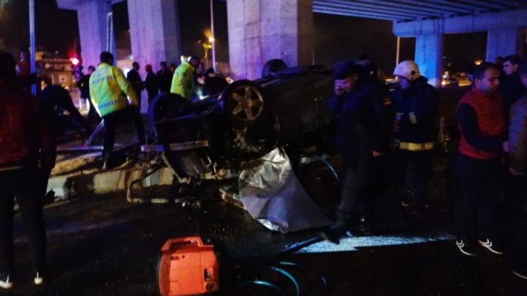 Antalya’da 5 kişinin yaralandığı kazada araç sürücü hayatını kaybetti