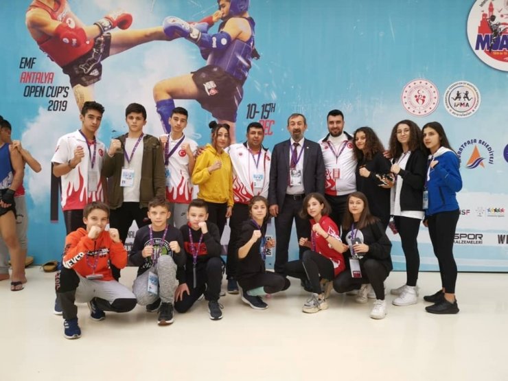 Aydınlı sporcular Muaythai müsabakalarına damga vurdu