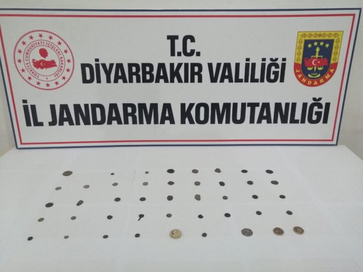 Diyarbakır’da tarihi eser operasyonu