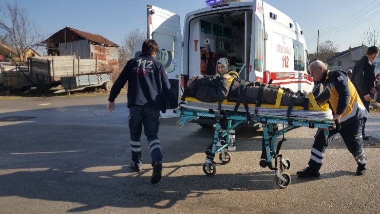 Minibüs ile elektrikli bisiklet çarpıştı: 1 yaralı