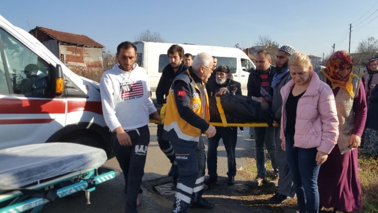 Minibüs ile elektrikli bisiklet çarpıştı: 1 yaralı