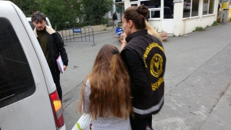 Girdikleri evlerden 100 bin TL’lik hırsızlık yapan 2 kadın yakalandı