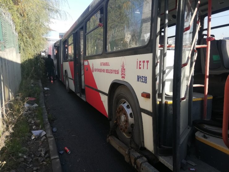 Esenyurt’ta korkutan otobüs yangını