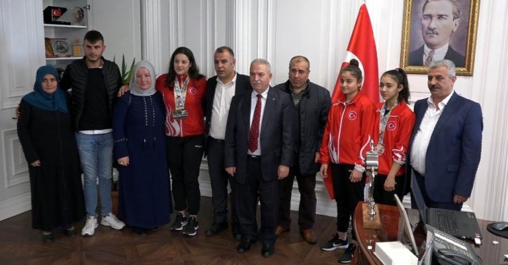 İlkadım’da hedef 5 yılda 5 dünya 3 olimpiyat şampiyonu
