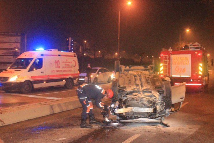 ‘Dur’ ihtarına uymayan otomobil polis aracının kaza yapmasına neden oldu: 2 yaralı