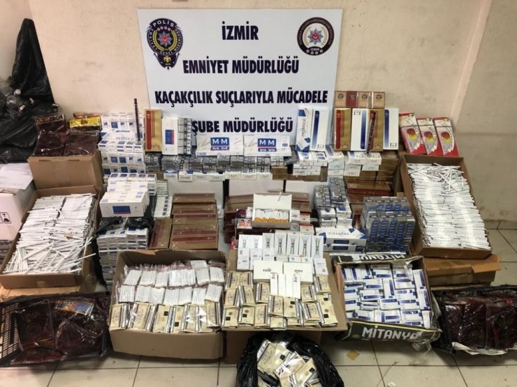 İzmir’de 7 bin 200 paket kaçak sigara ve 185 şişe sahte içki ele geçirildi