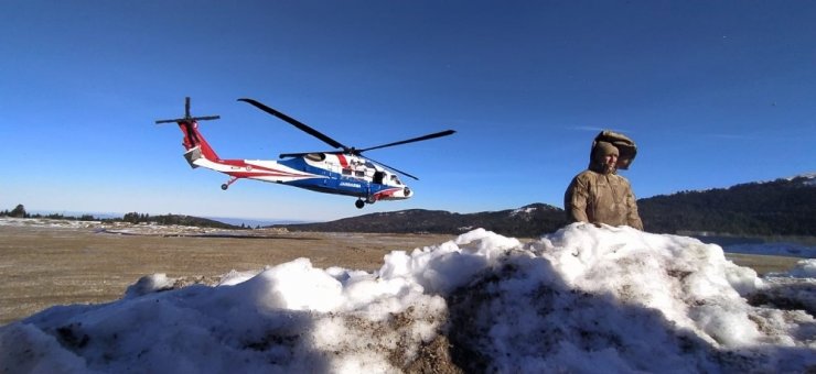 Uludağ’da 50 kişilik özel tim, helikopterle arama kurtarma çalışmalarına katıldı
