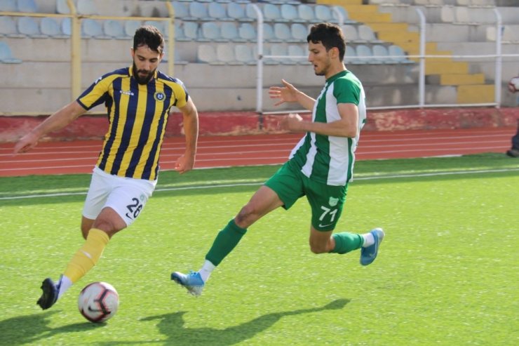 Başakspor ilk devreyi lider tamamladı
