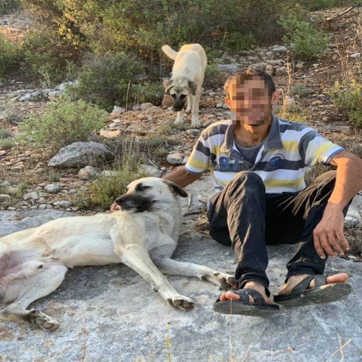 Rehin aldığı eşinin kafasını defalarca demire vurmuş