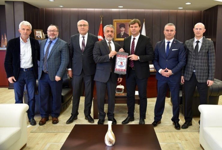 Ertuğrul Sağlam 25 yıl sonra OMÜ’de