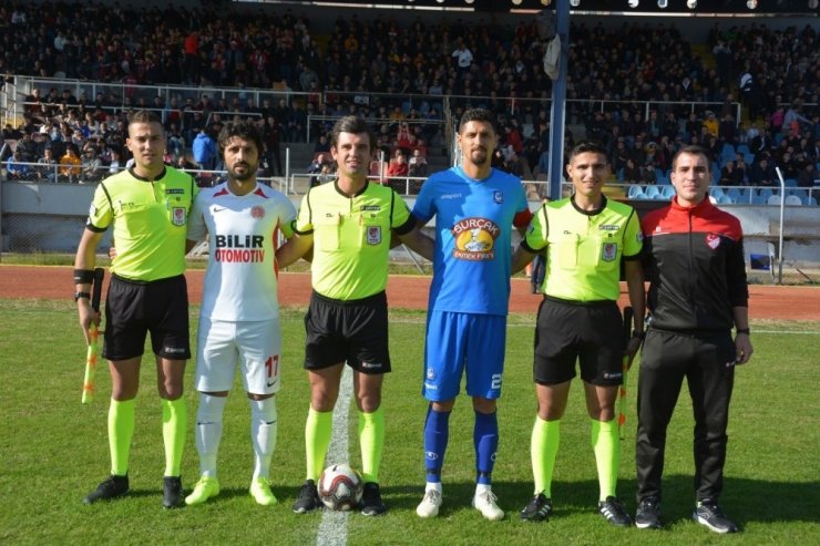 Yunusemre Belediyespor Bergama’dan eli boş döndü